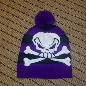 Emo Burple and Black skull beanie 🖤💜☠️